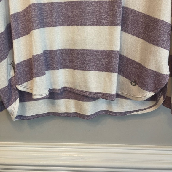 Calvin Klein Light Weight Tight Knit Stretch Performance Sweater Top - Picture 6 of 8